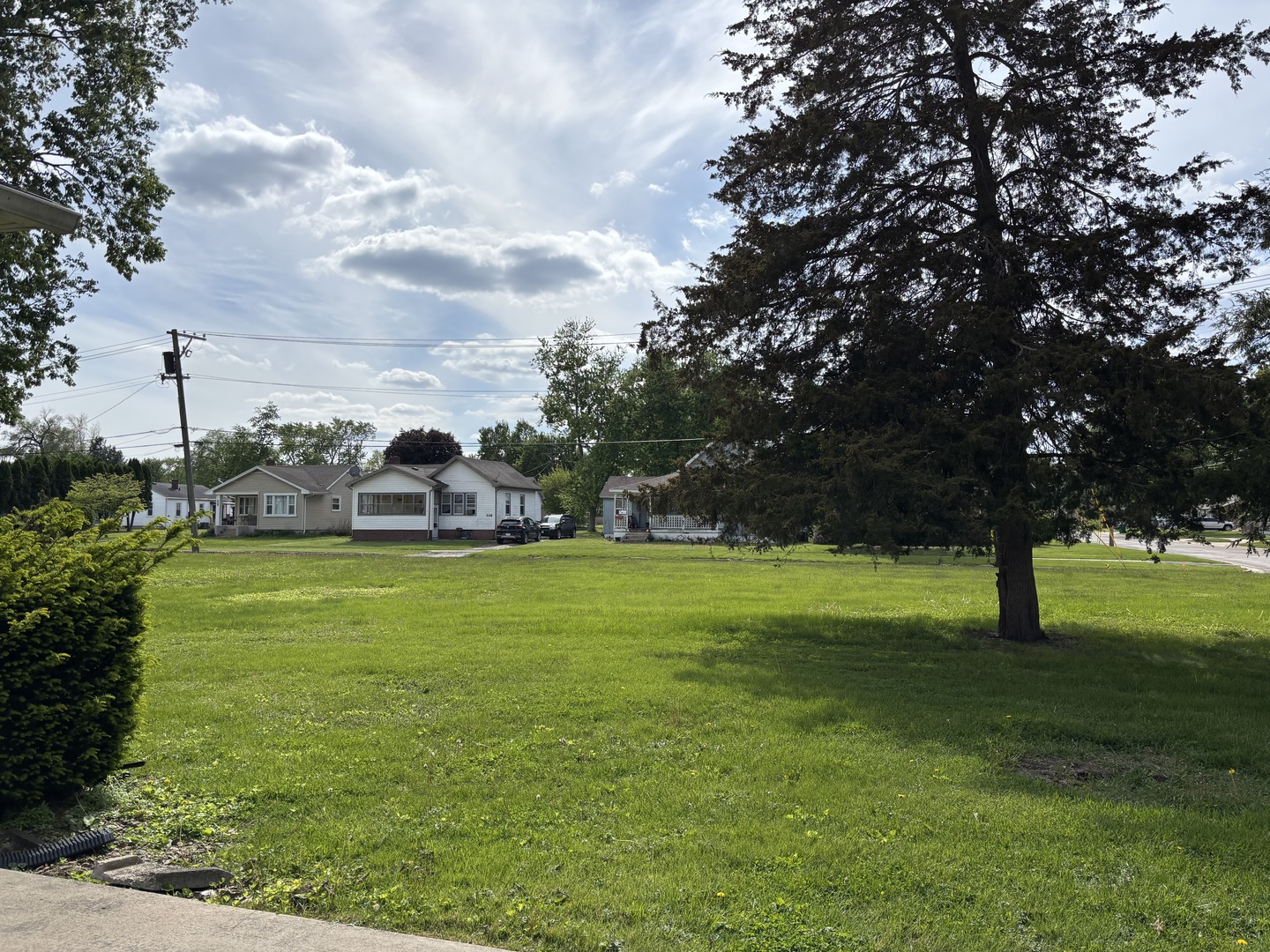 1007 W Bridge Street