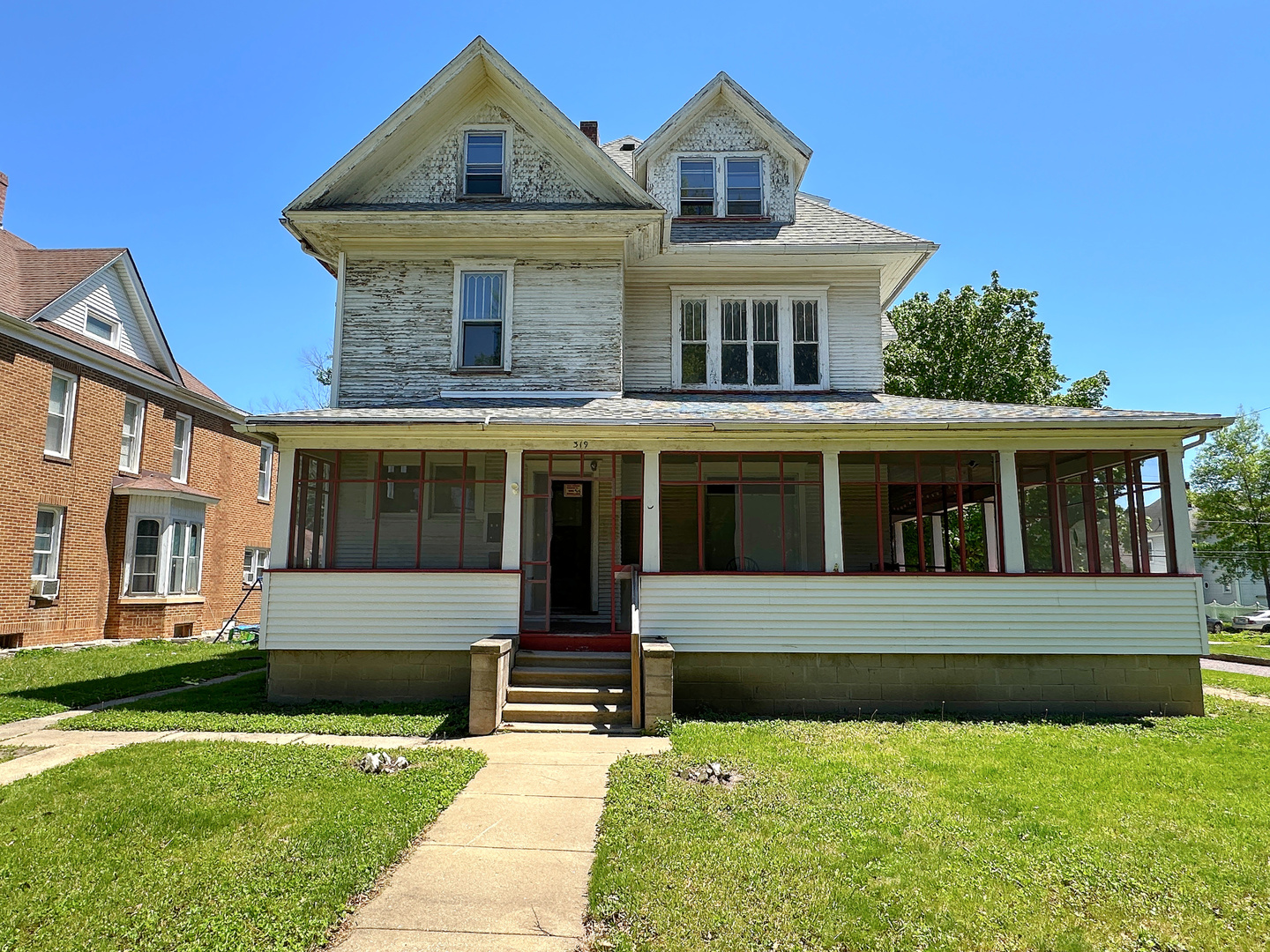 319 S Monroe Street