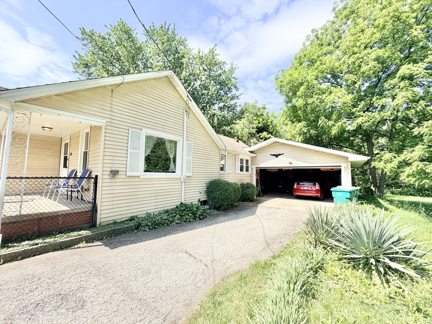 1304 N Everett Street