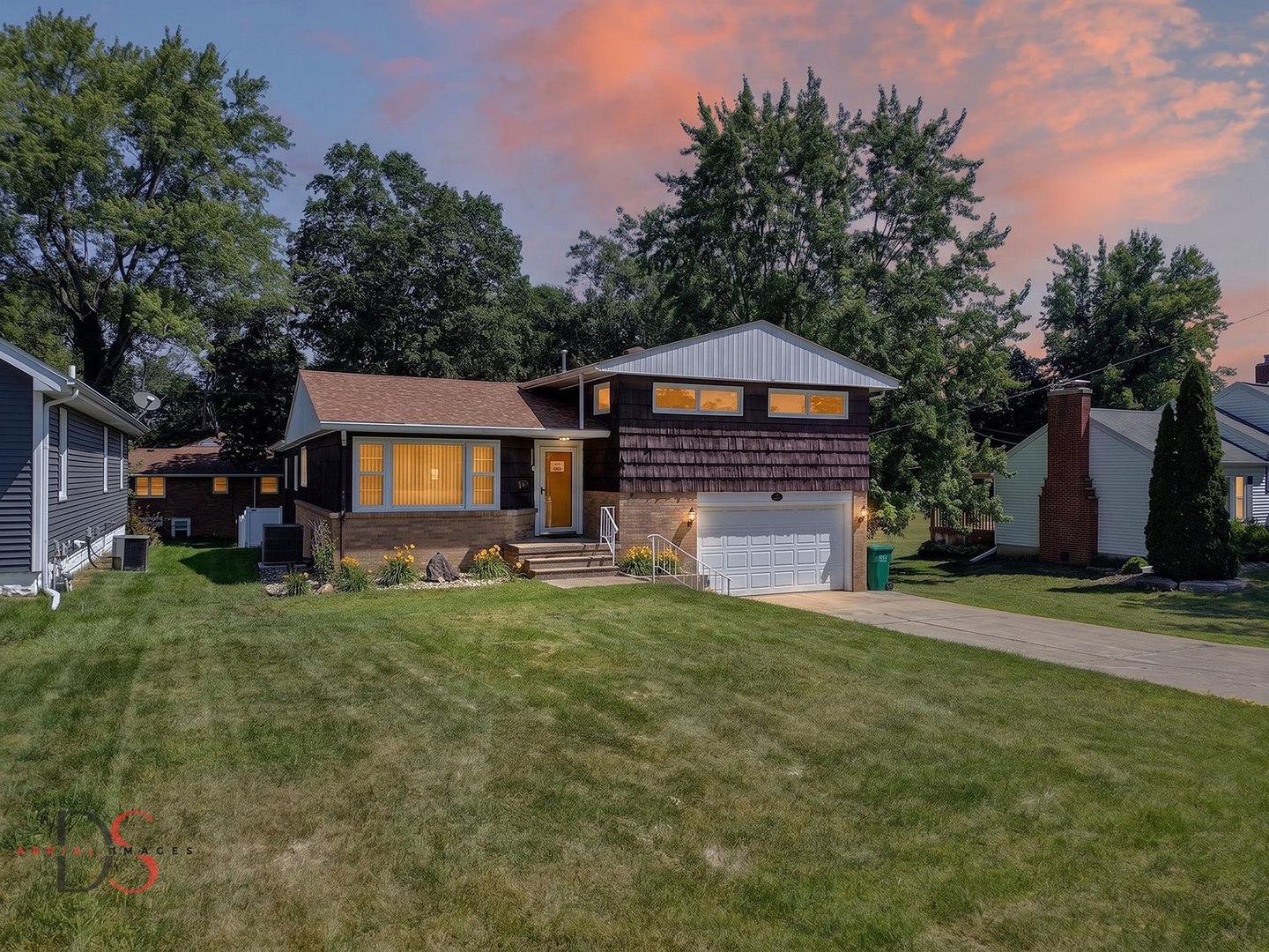 416 W Bluff Street