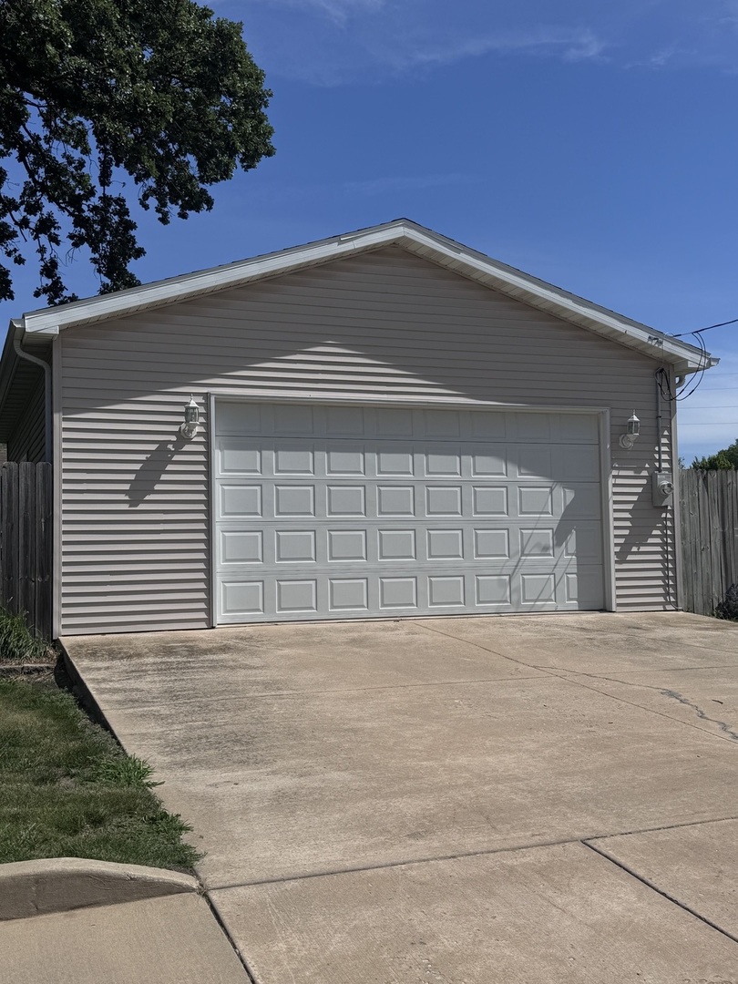 408 E Elm Street