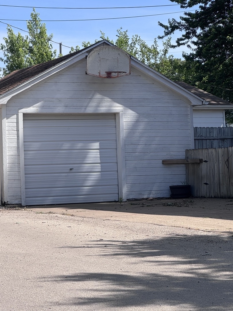408 E Elm Street
