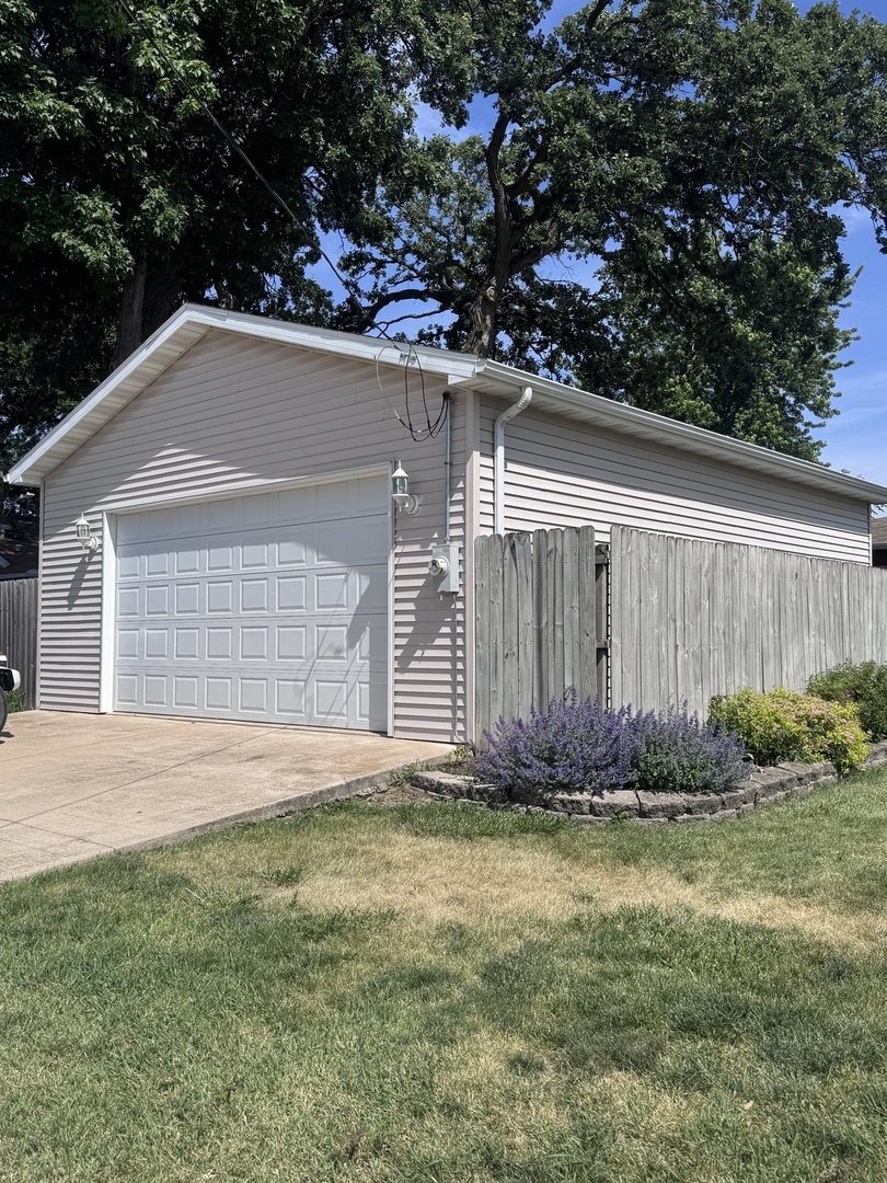 408 E Elm Street