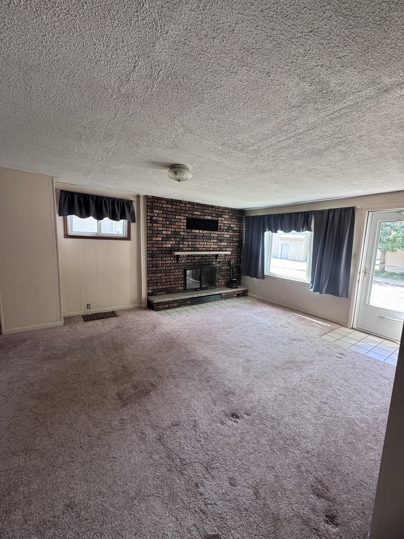 408 E Elm Street