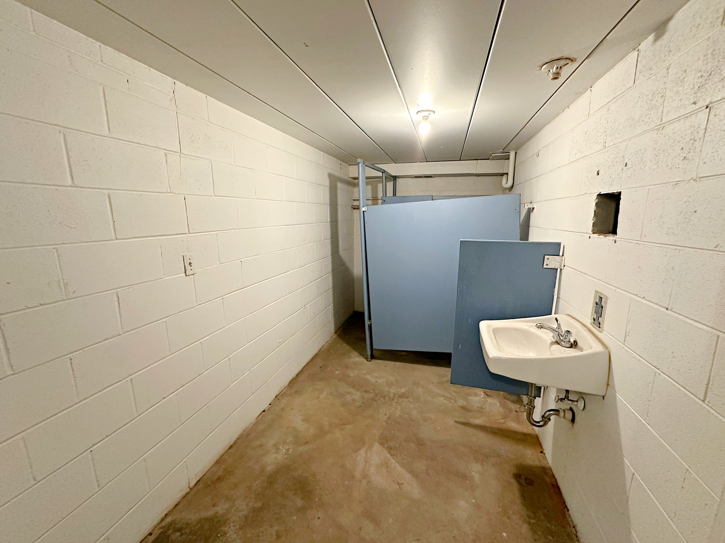 1412 N Bloomington Street Unit: 1406-1408-1410