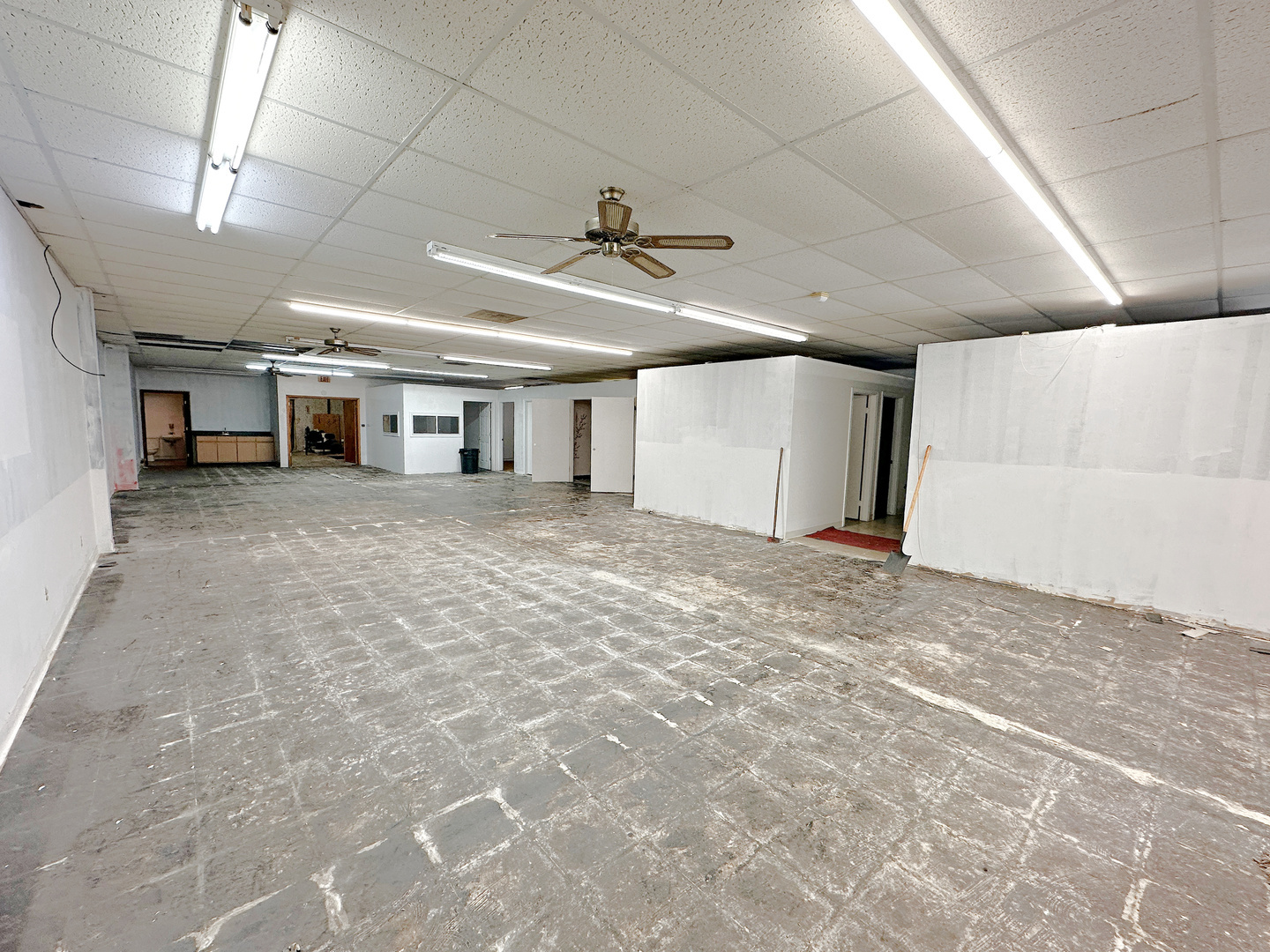 1412 N Bloomington Street Unit: 1406-1408-1410