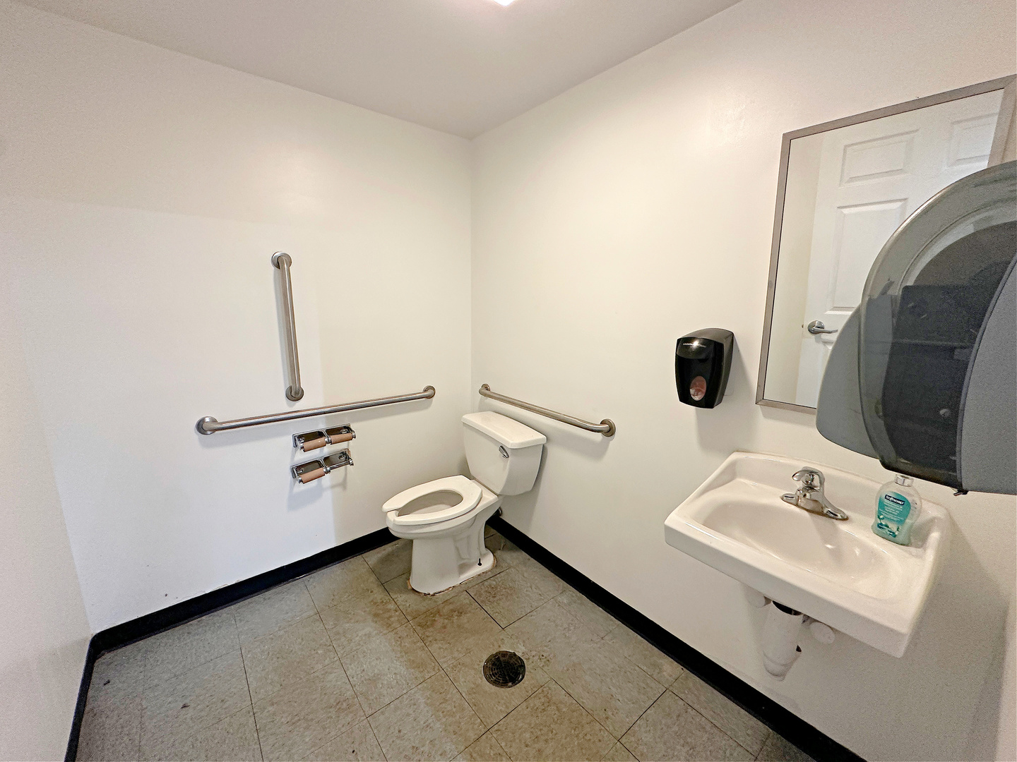 1412 N Bloomington Street Unit: 1406-1408-1410