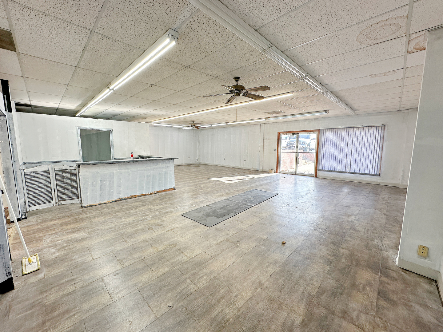1412 N Bloomington Street Unit: 1406-1408-1410