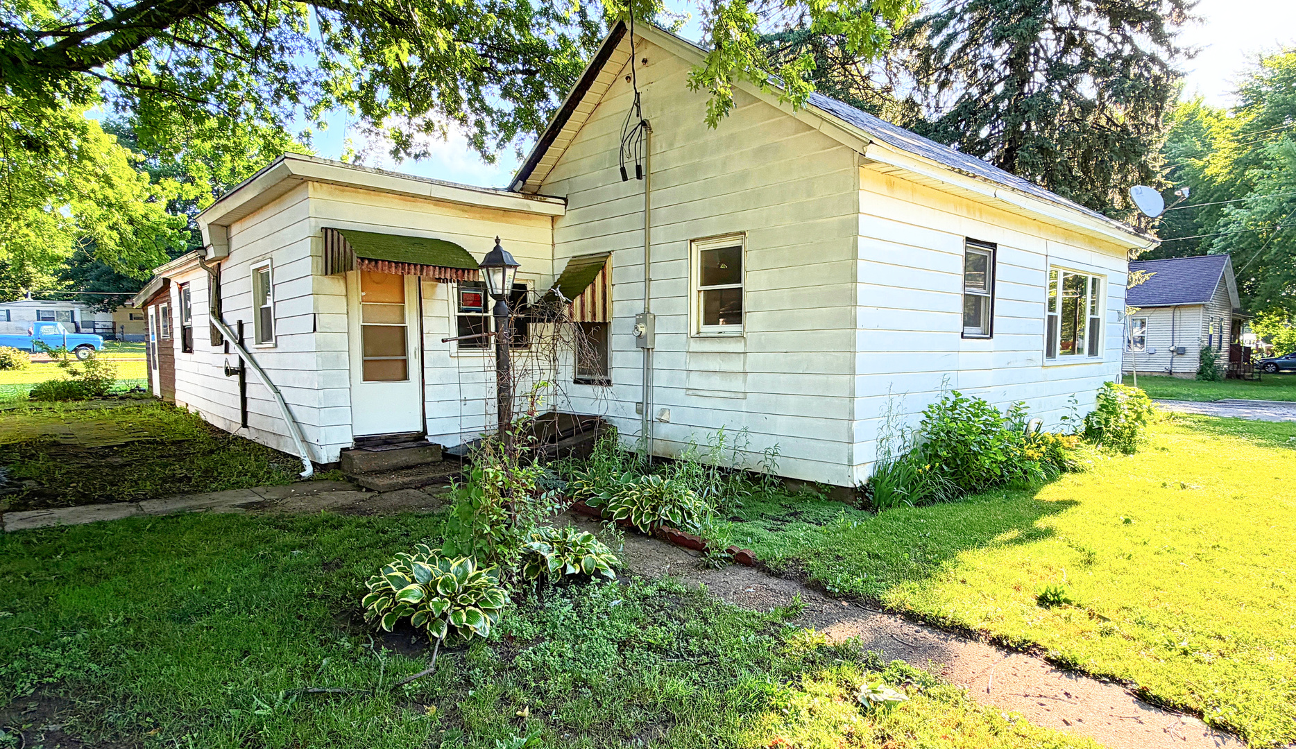 1402 N Sterling Street