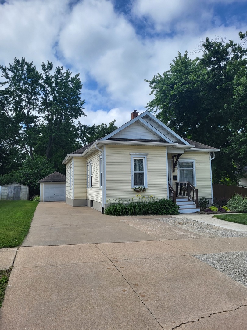 107 E 1st Street