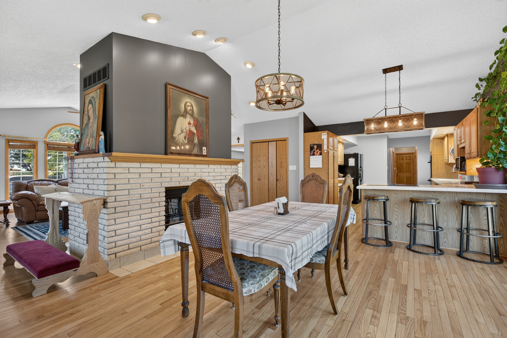 1722 Sharon Road