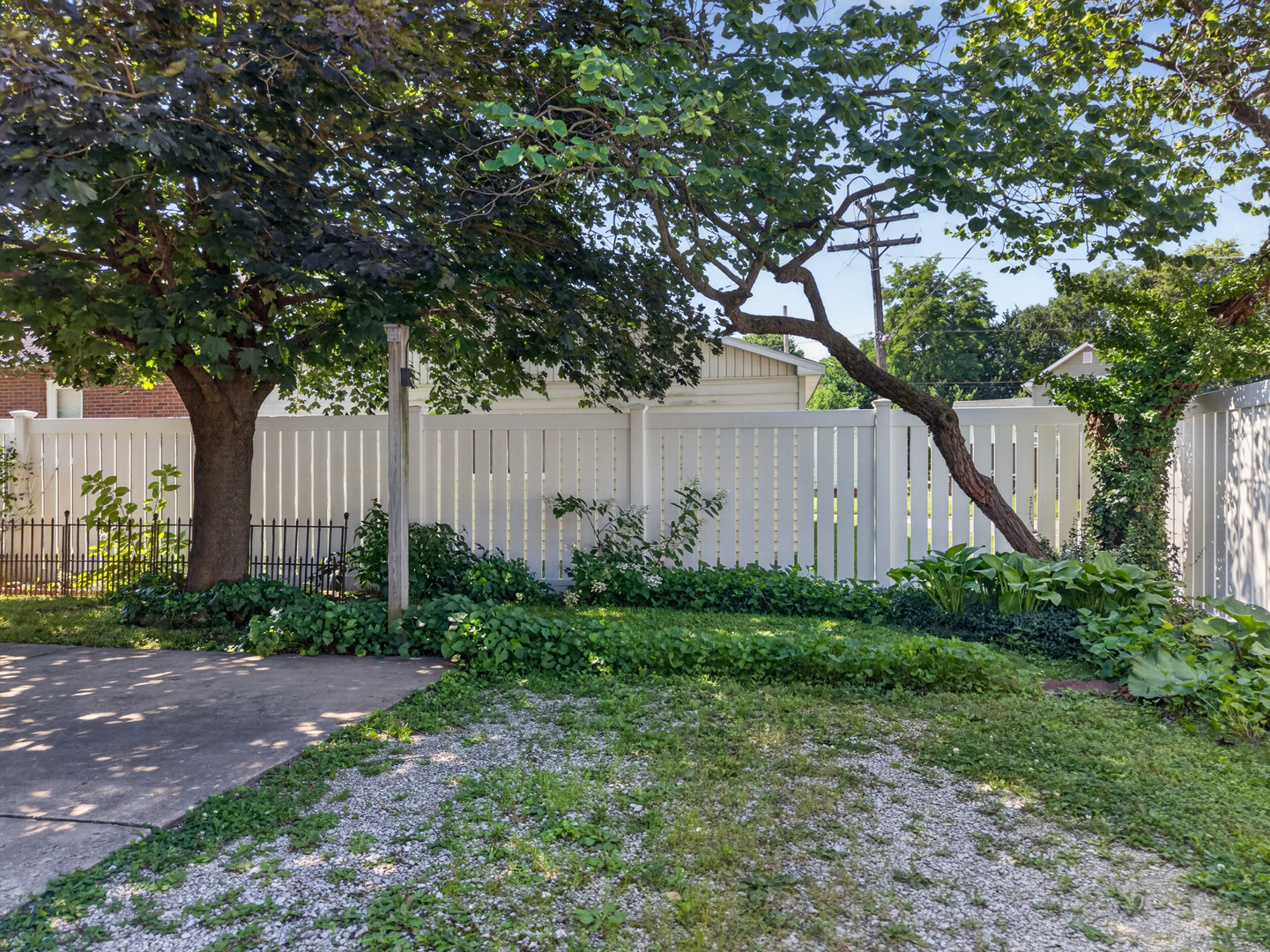 212 Sherman Street