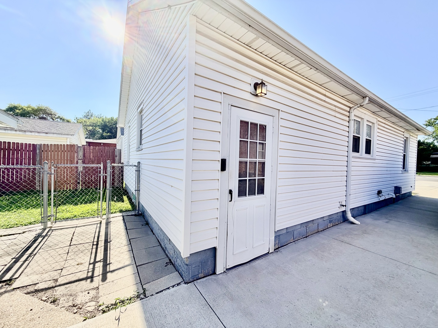 415 E 12th Street