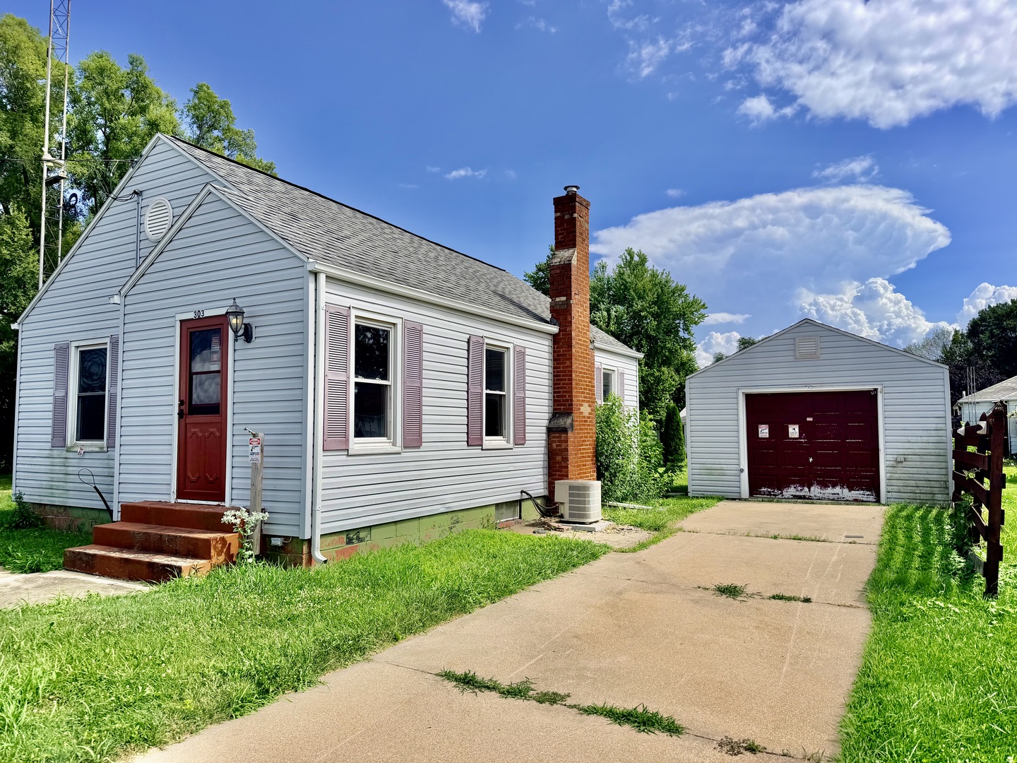 303 E 1st Street