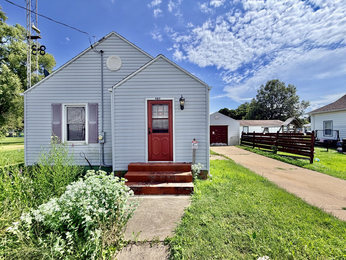 303 E 1st Street