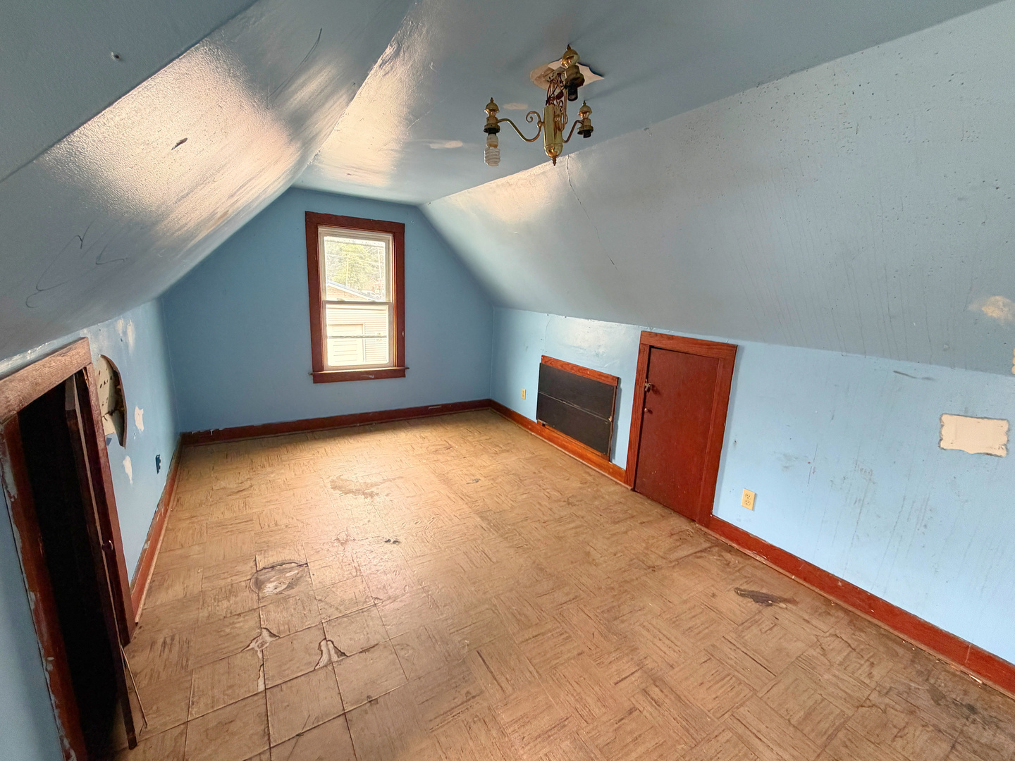 105 E 12th Street