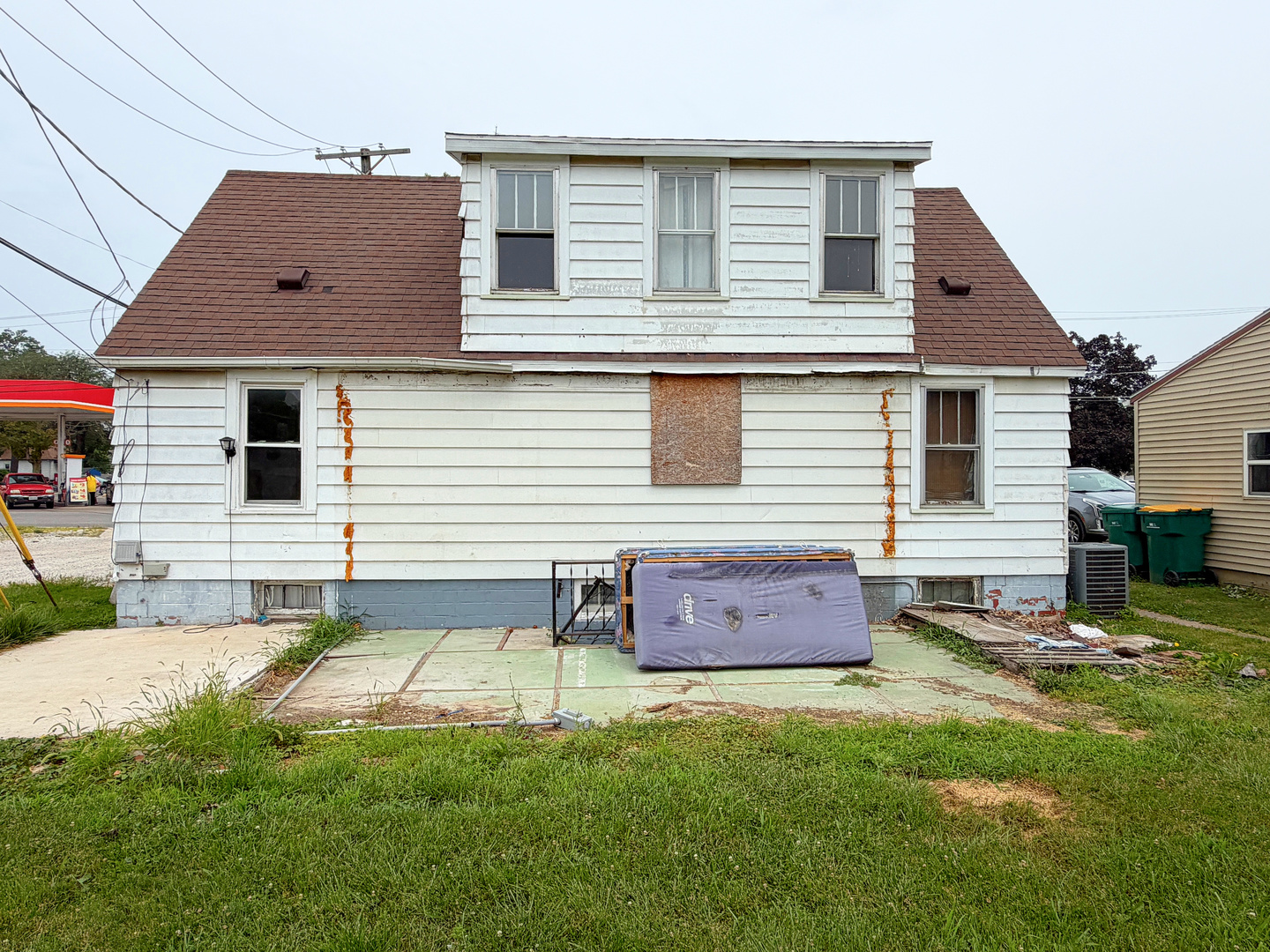 105 E 12th Street