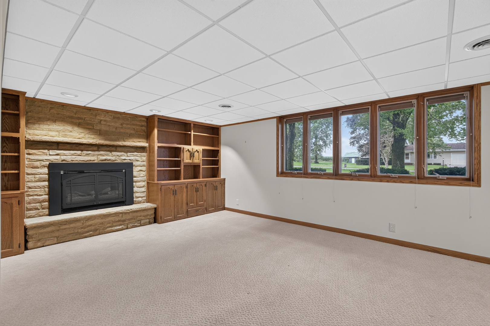 5 N Acres Drive