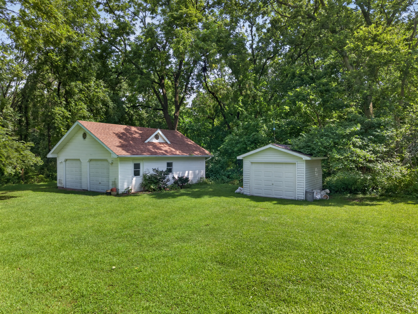 5 N Acres Drive