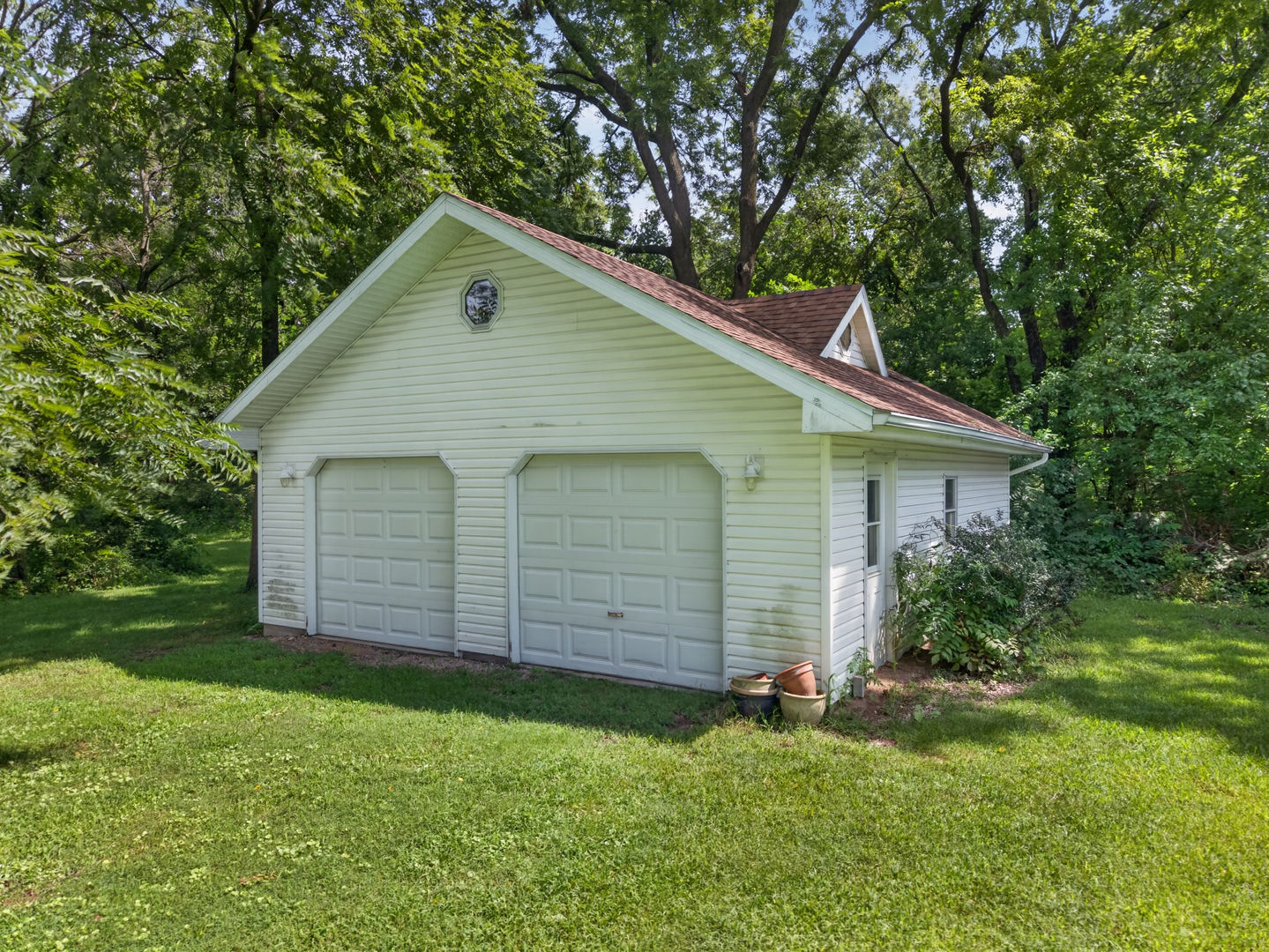 5 N Acres Drive