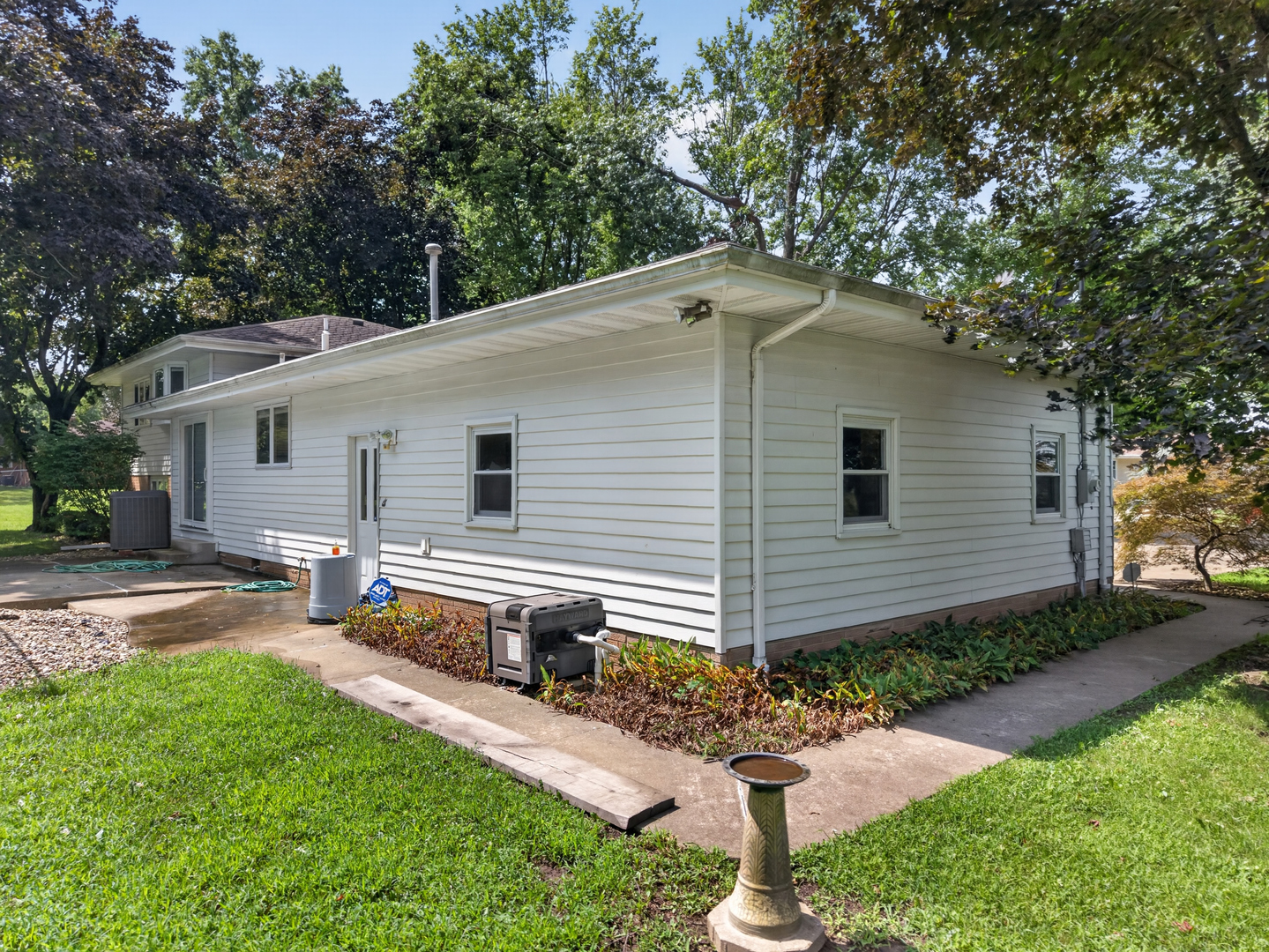 5 N Acres Drive