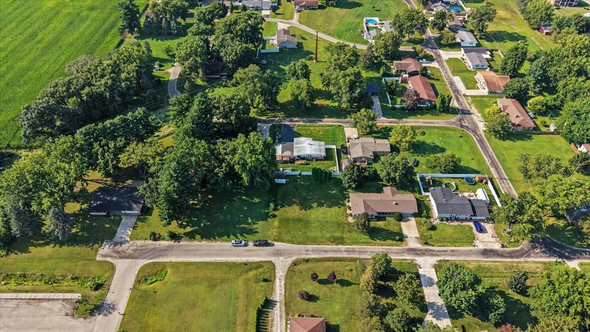 509 Pine Tree Road