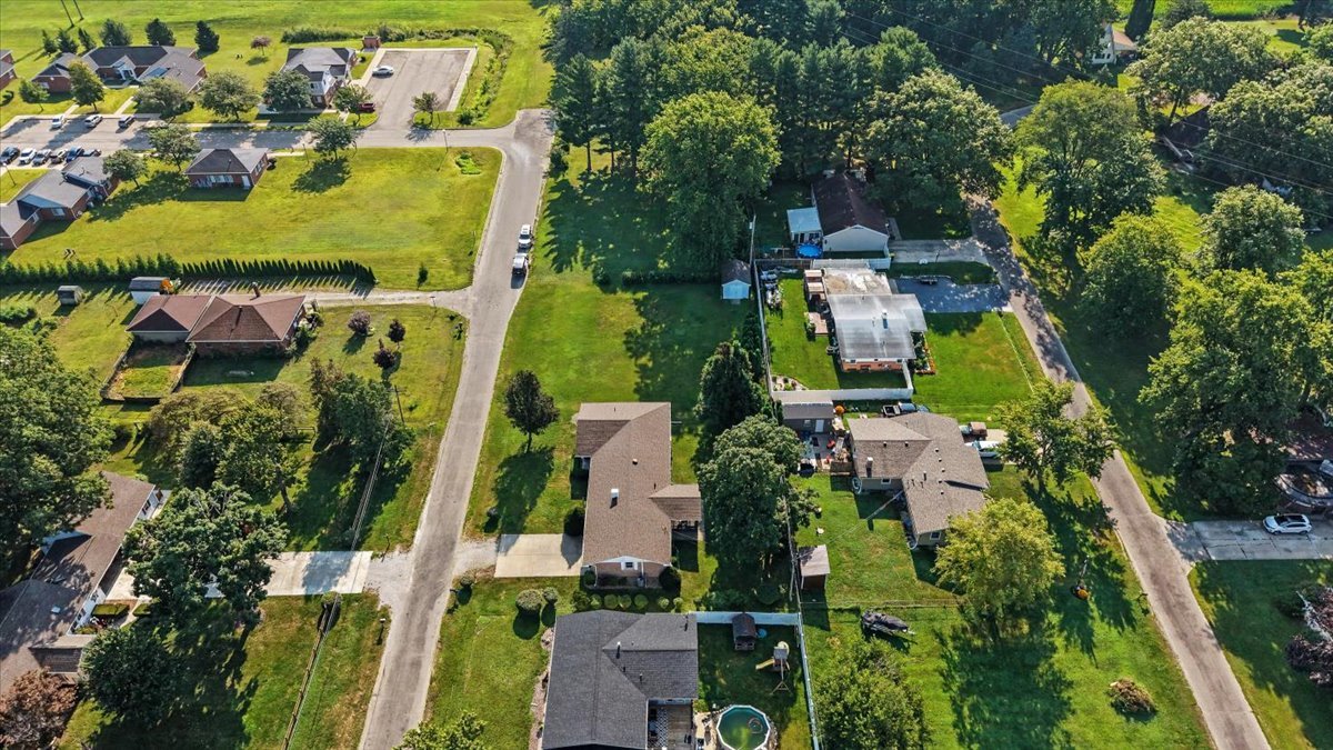 509 Pine Tree Road
