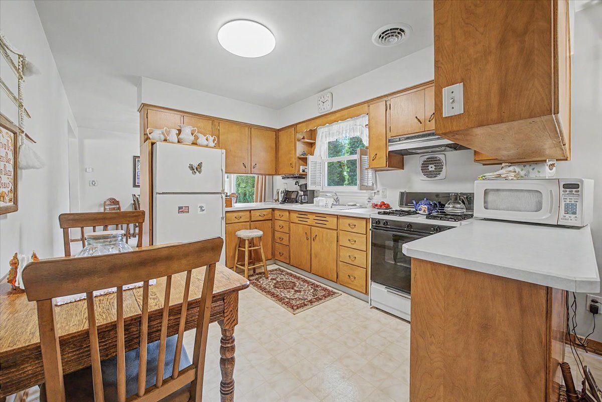509 Pine Tree Road