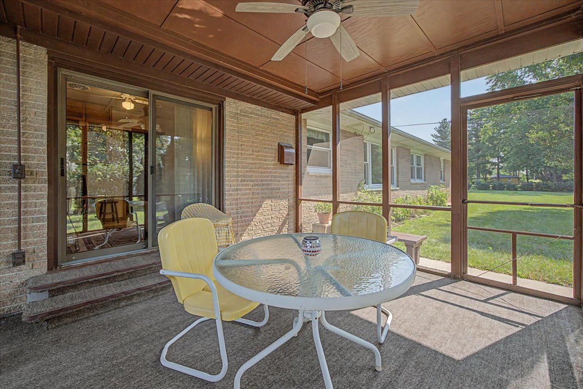 509 Pine Tree Road