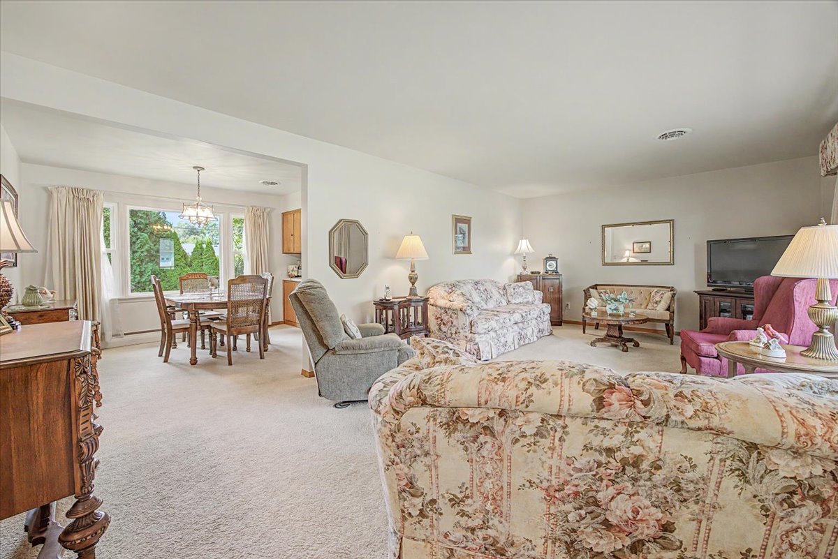 509 Pine Tree Road