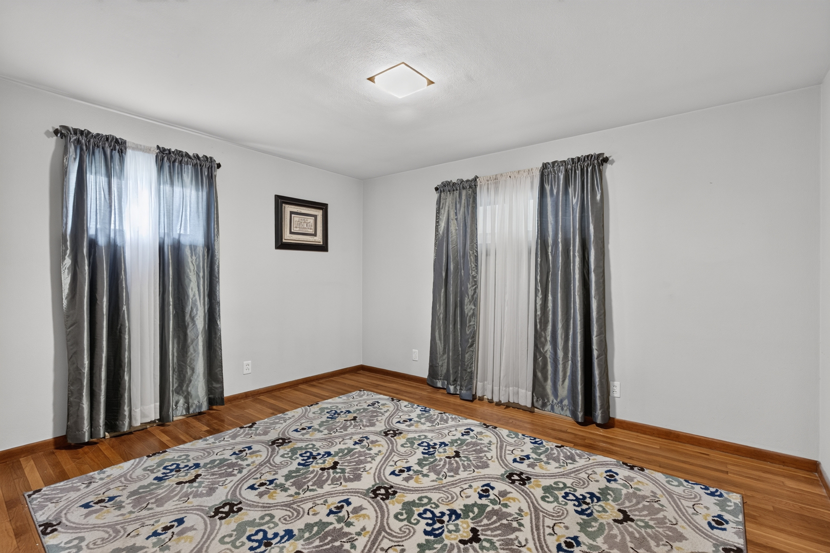 206 W LaRue Street