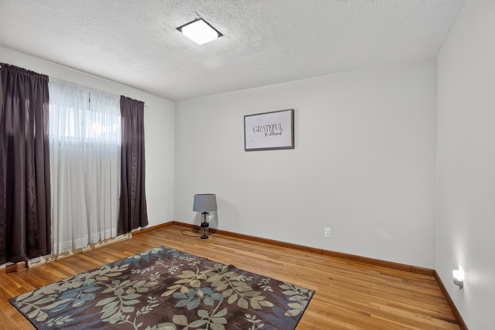 206 W LaRue Street