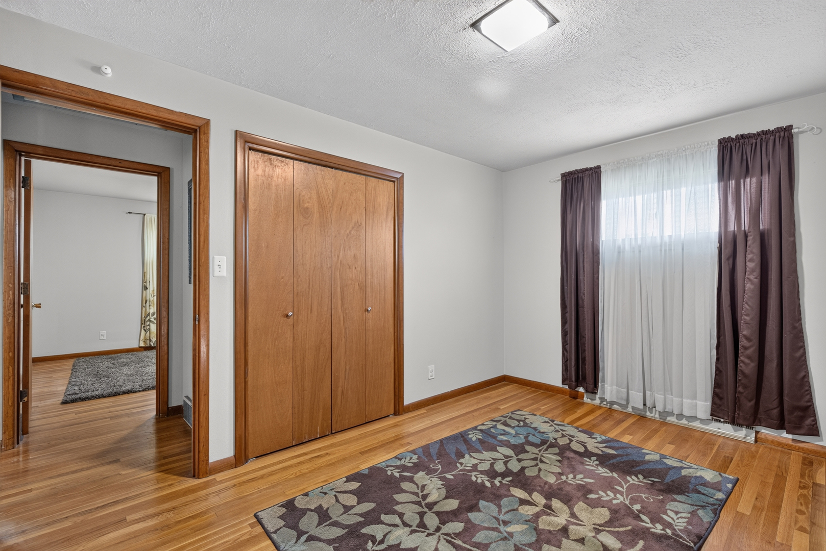 206 W LaRue Street