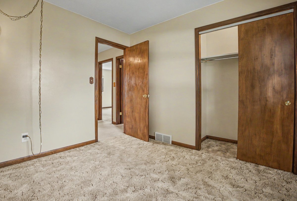 10 Imperial Drive