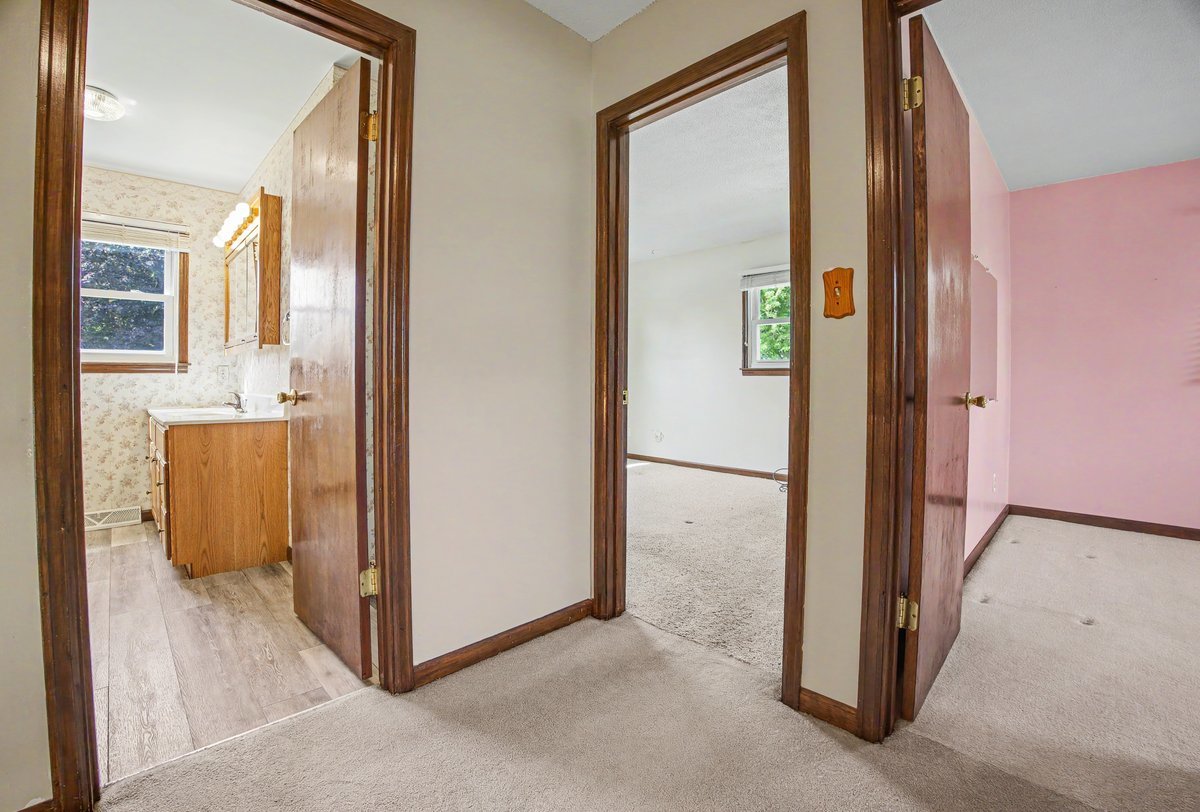10 Imperial Drive