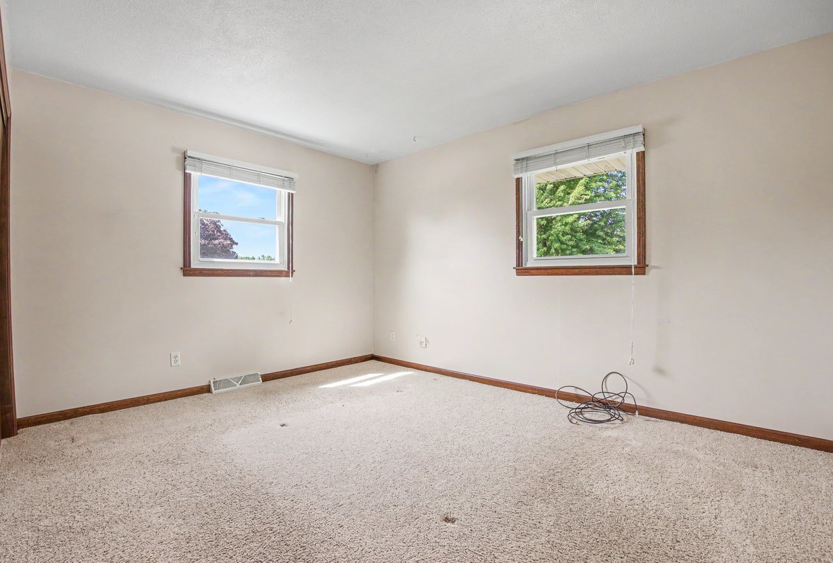 10 Imperial Drive