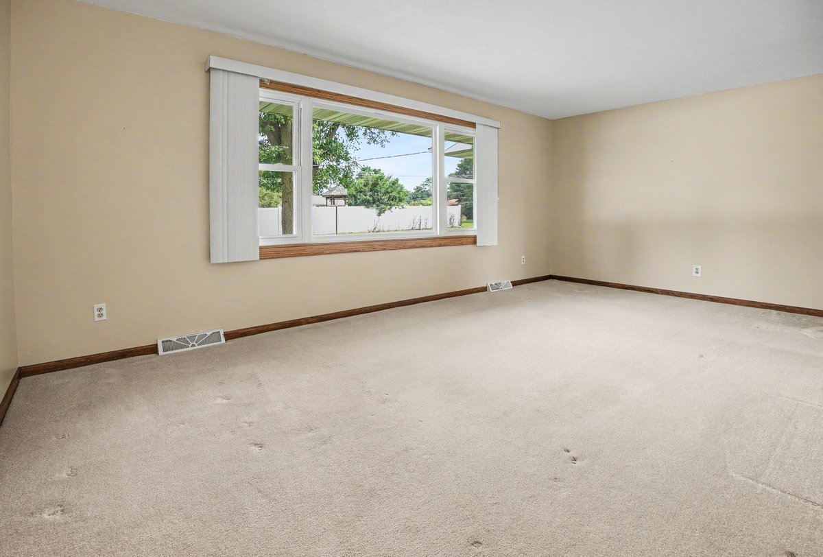 10 Imperial Drive