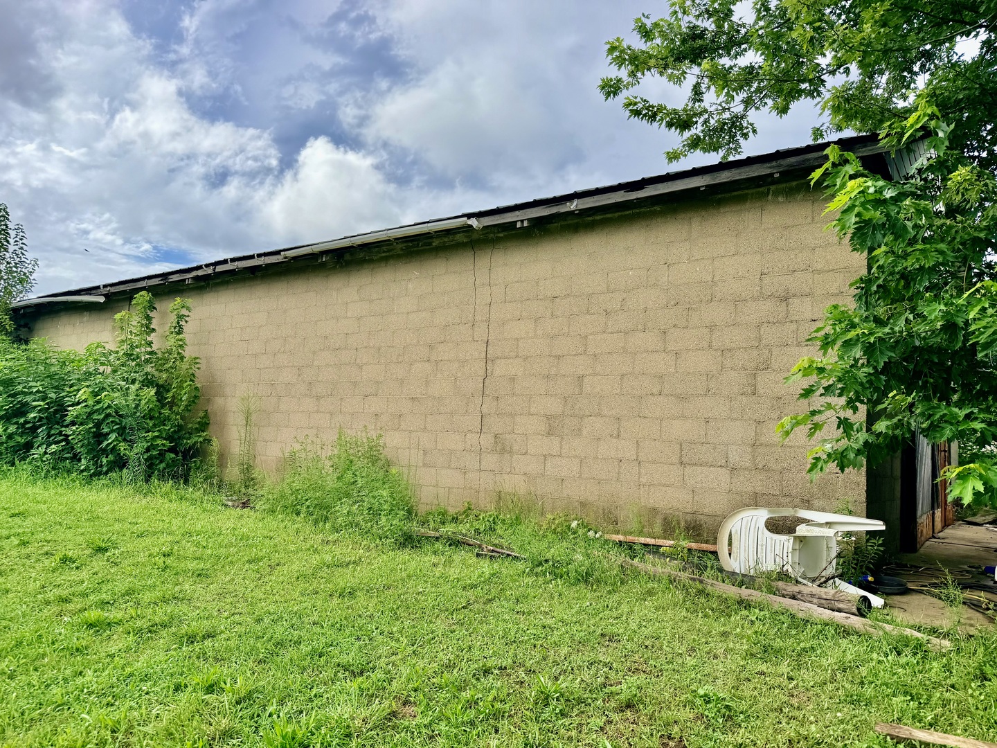 1146 N 2150th Road
