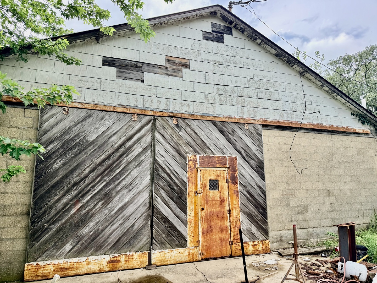 1146 N 2150th Road