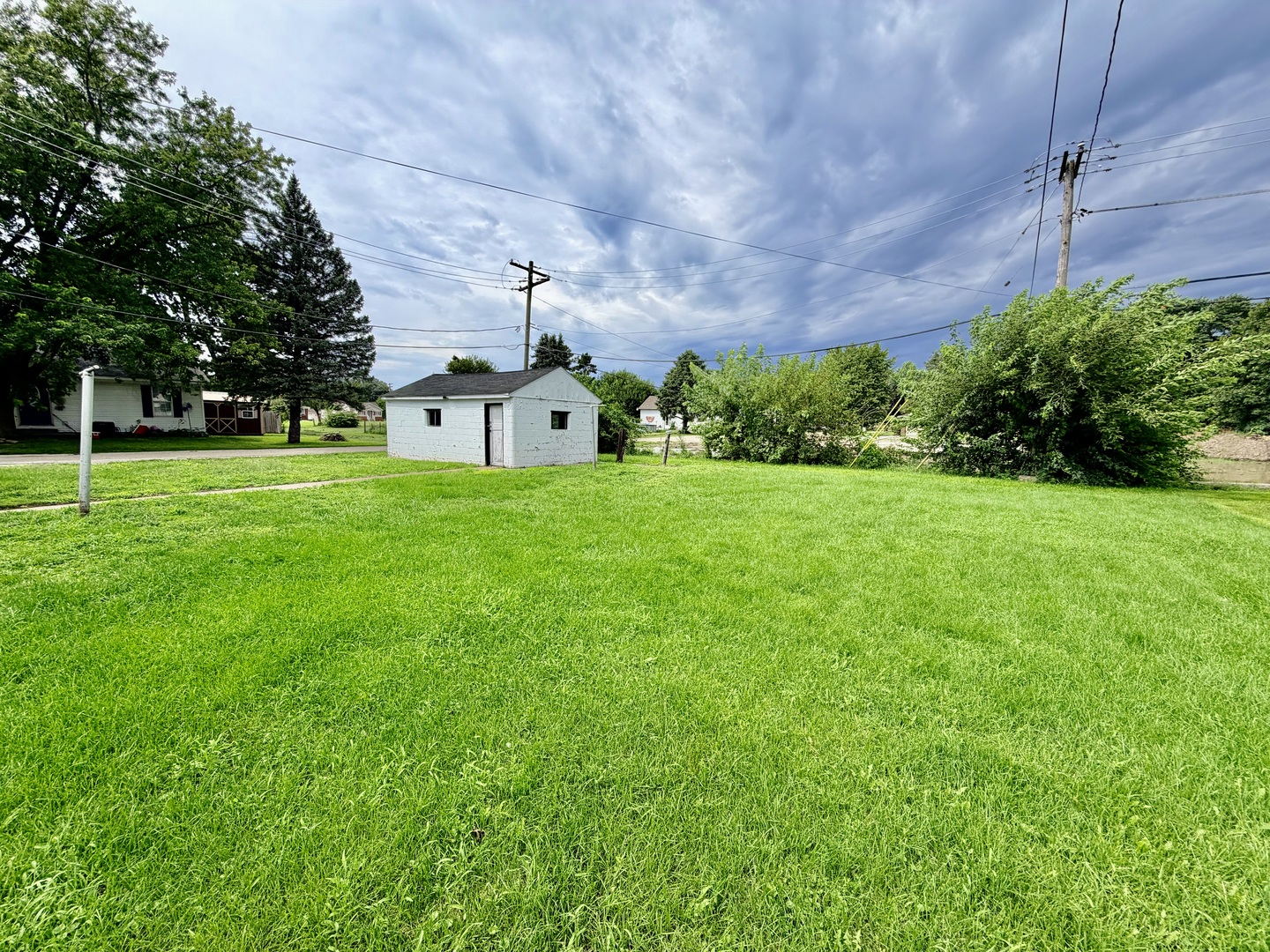 800 E 12th Street