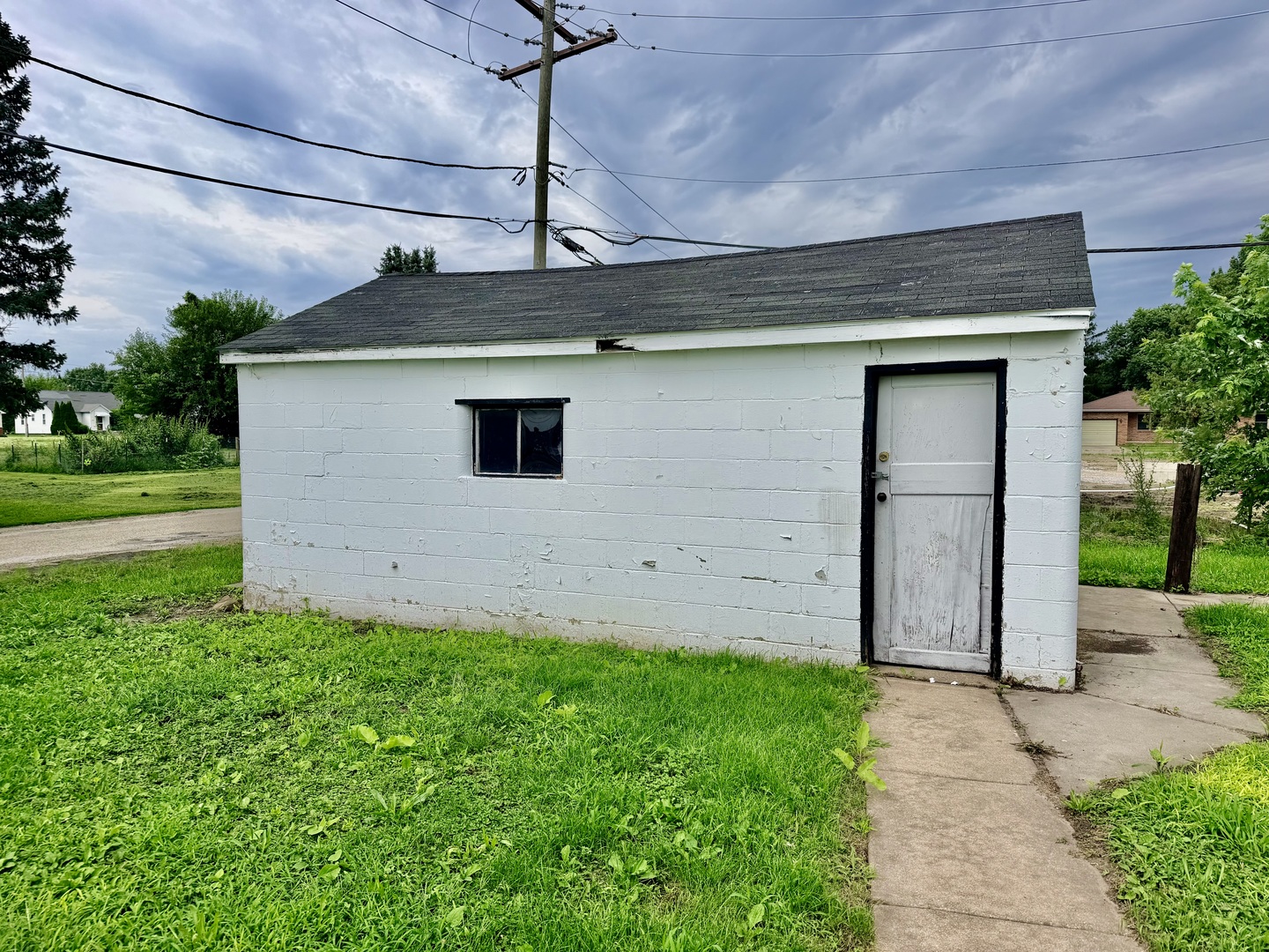 800 E 12th Street