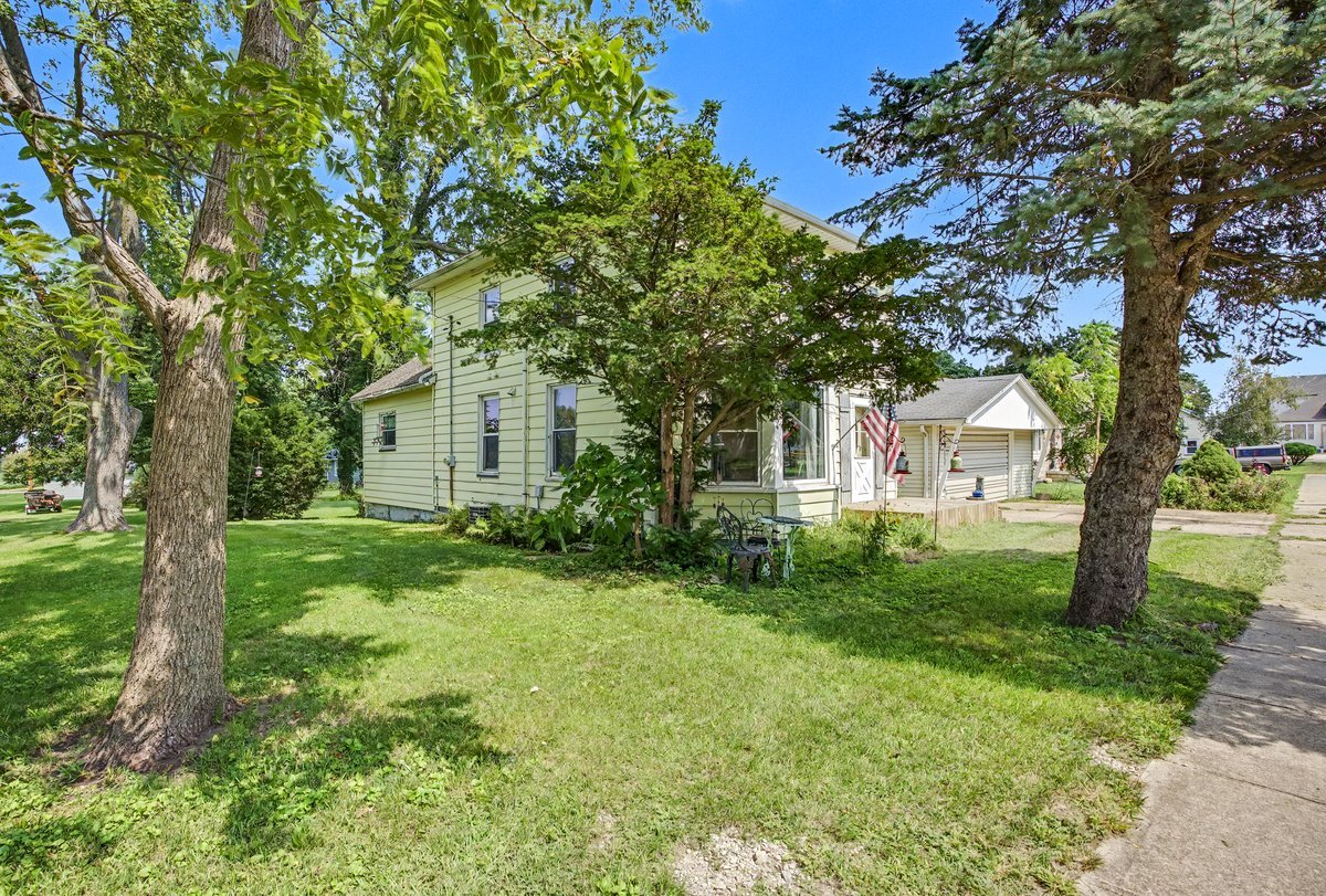 106 E Front Street