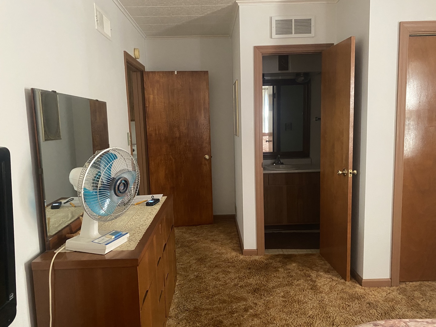 1415 Little Main Street