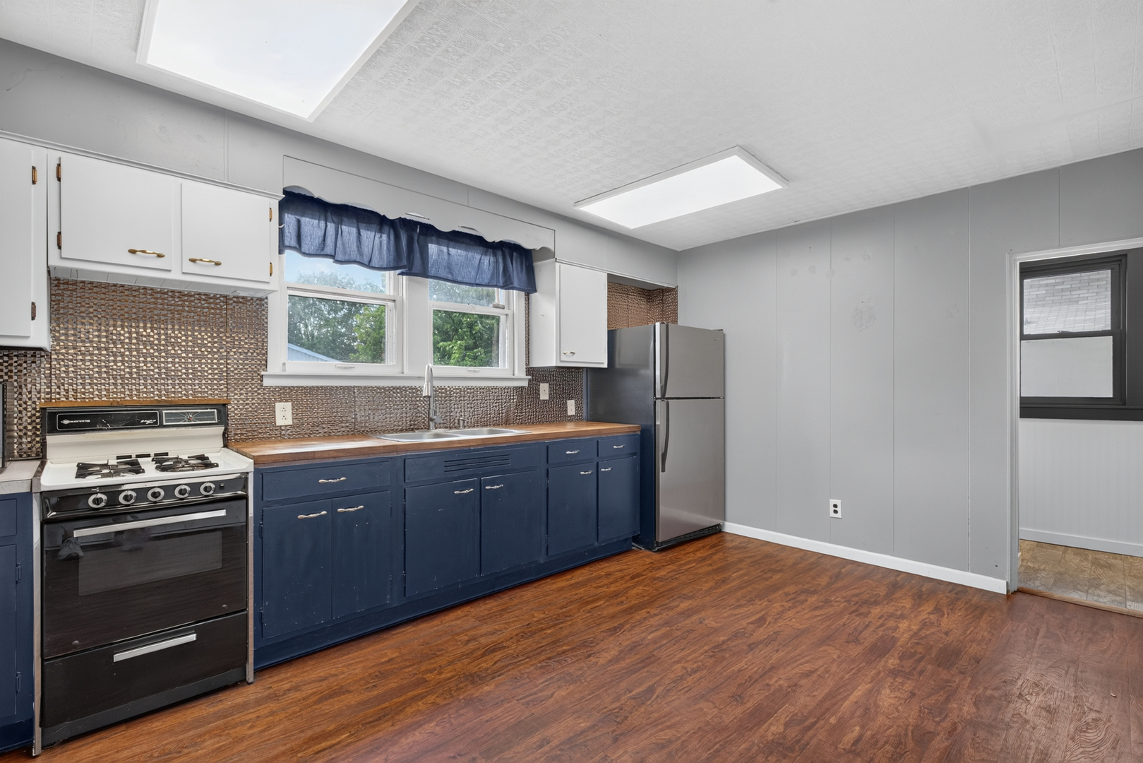 1008 Painter Street