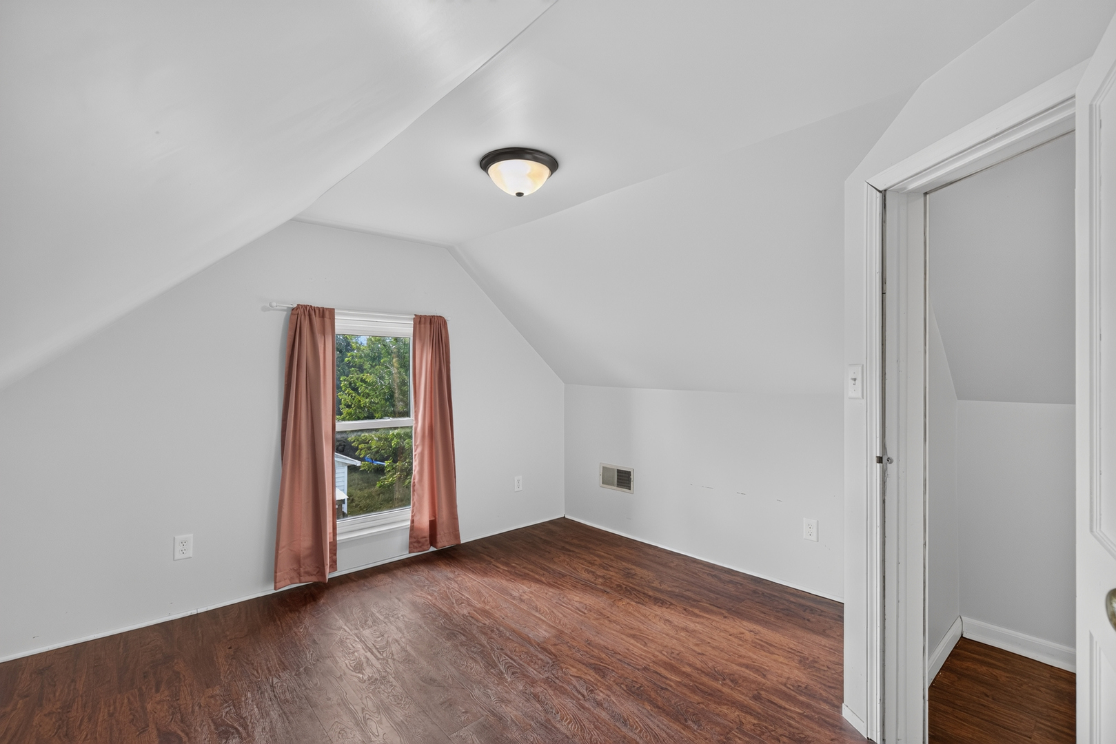 1008 Painter Street