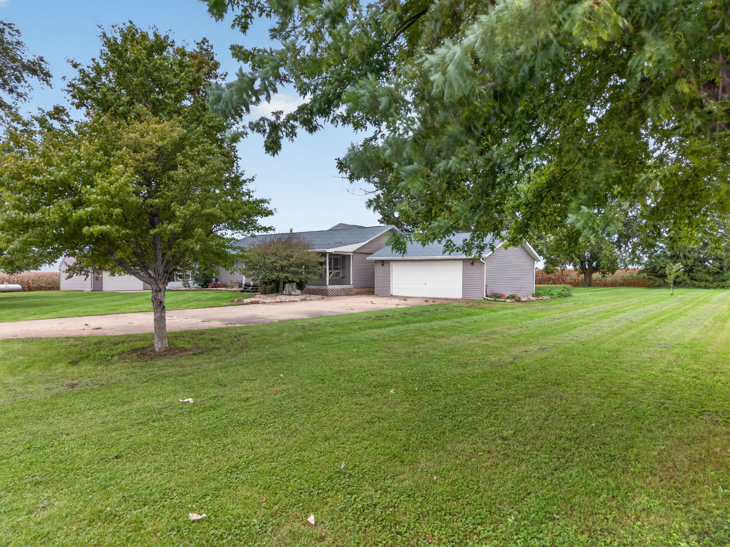 28633 N 200 East Road