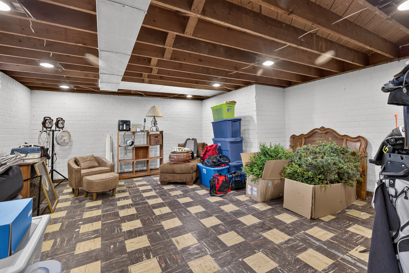 901 Lowden Road