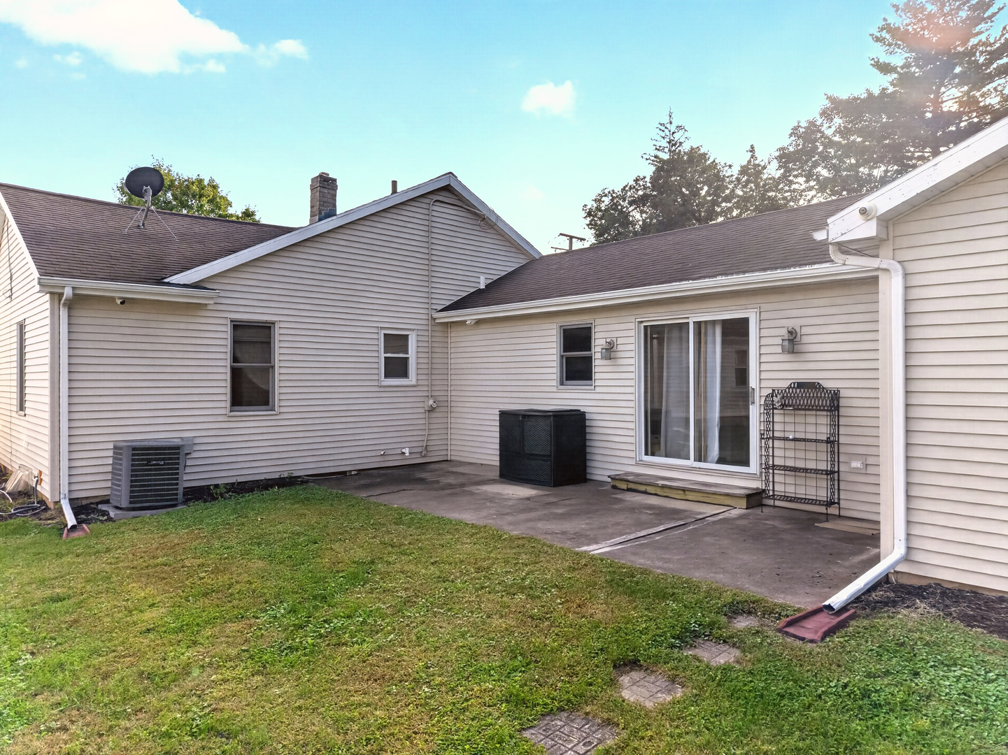 901 Lowden Road