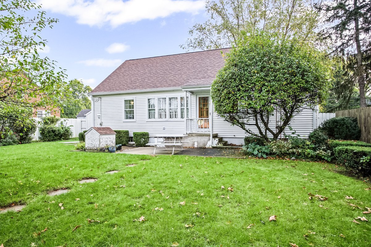 1106 Van Buren Street