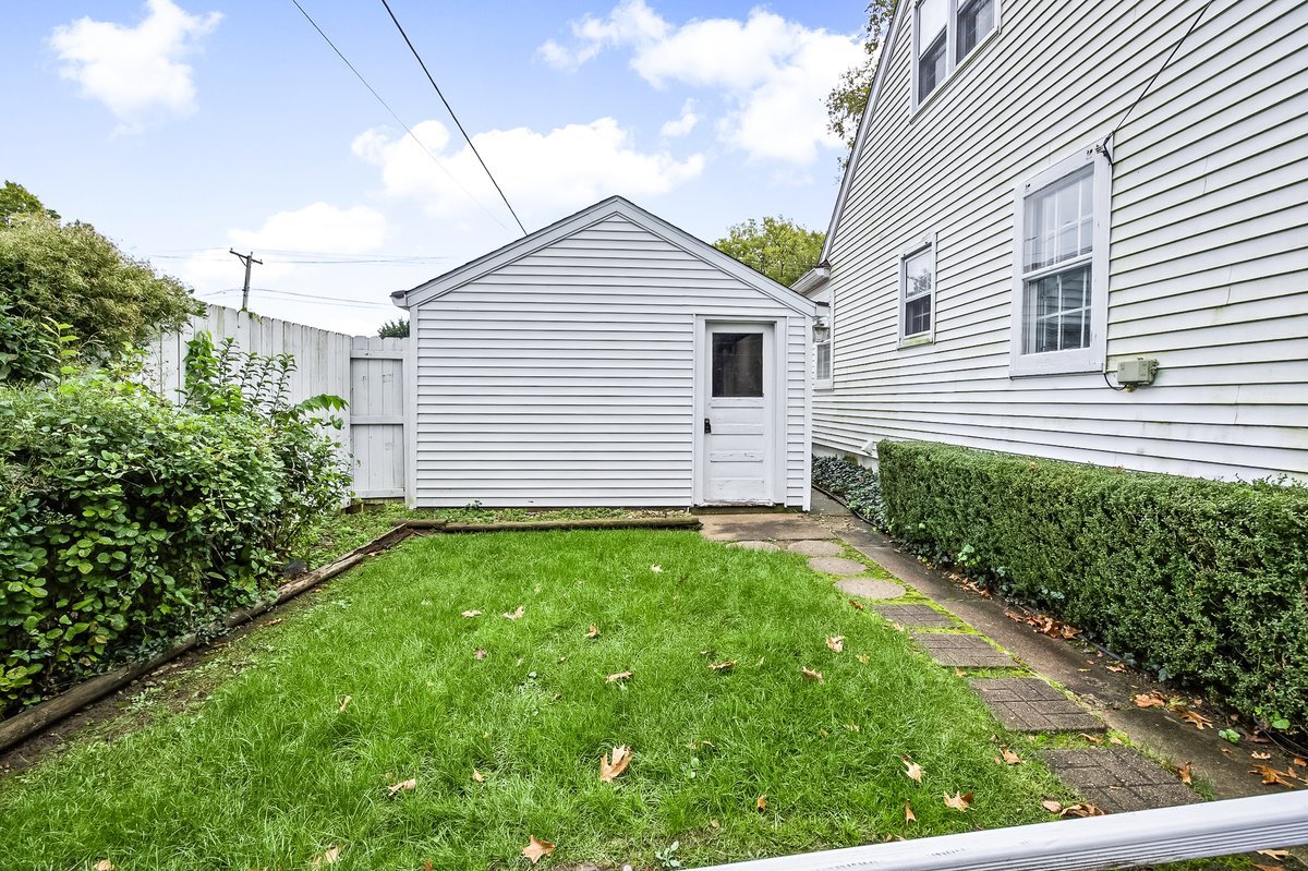 1106 Van Buren Street